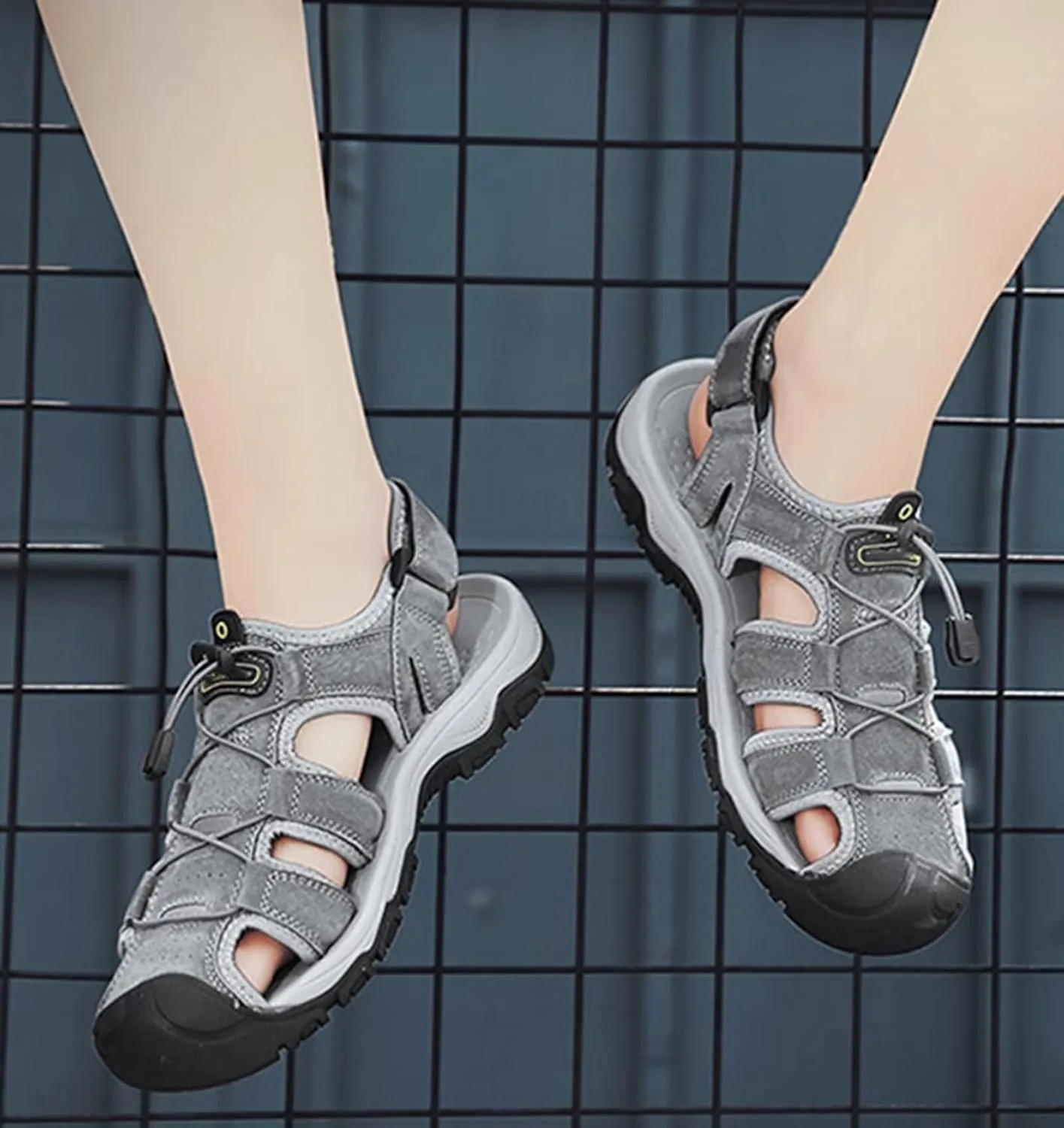 Hiking Sandals Outdoor Sports Summer Beach Fisherman Leather Sandals Men's Closed Toe Walking Sandals Casual Breathable Non-Slip Athletic Shoes