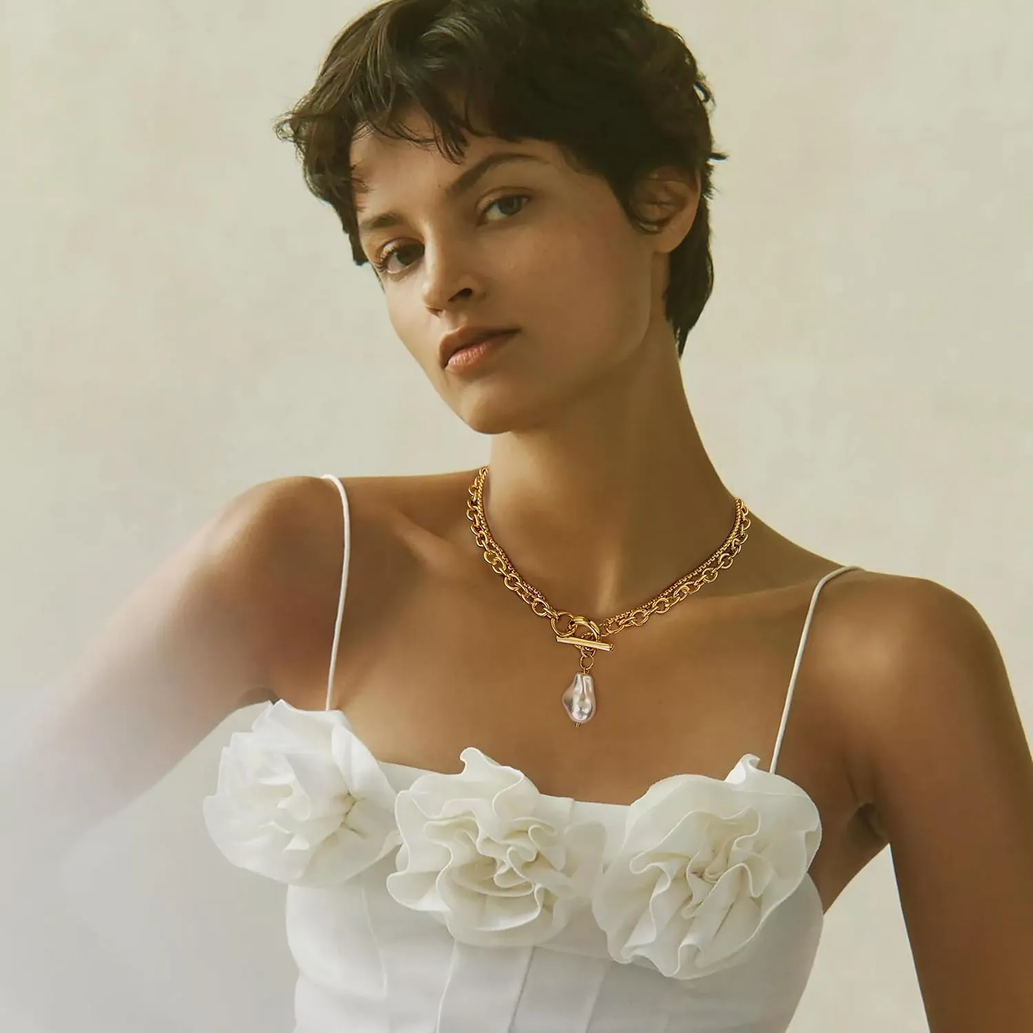 Layered Gold Choker Necklace With A Baroque Pearl And Heart Pendant Chunky Toggle Necklace With 2 Row Chain