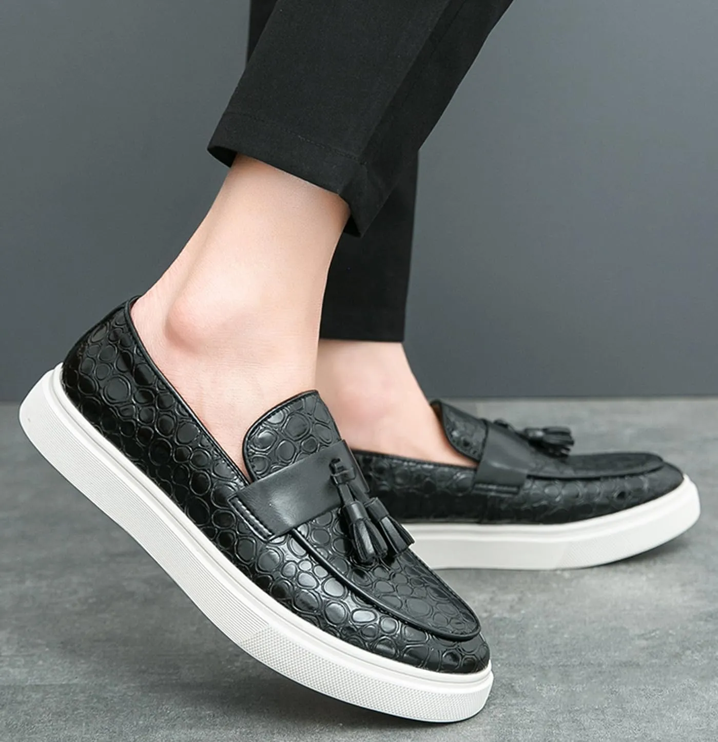 Loafers Slip On Shoes for Men Casual Dress Leather Prom Tassel Loafers Wedding Fashion Tuxedo Walking Summer Shoes