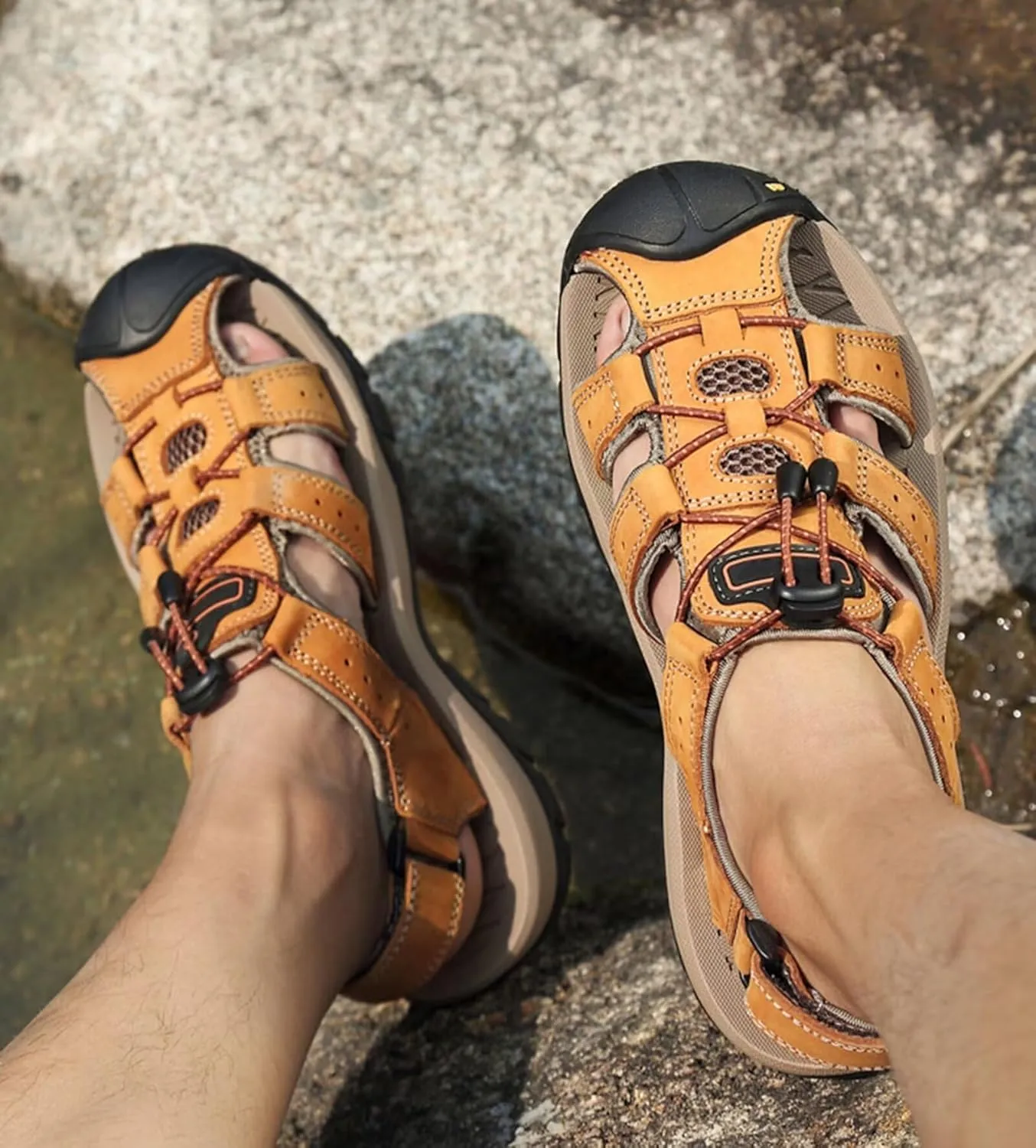 Men Leather Sandals Breathable Closed-Toe Waterproof Anti-Slip Outdoor Walking Hiking Sandals Summer Beach Shoes