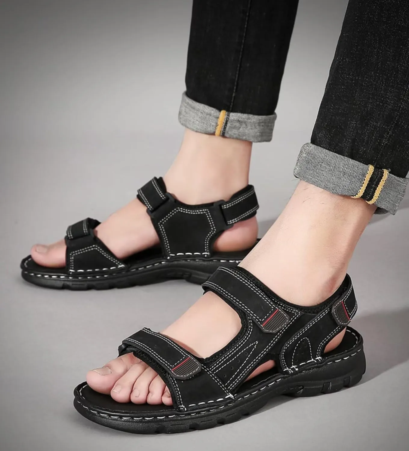 Men's Casual Walking Sandals Outdoor Sports Hiking Sandals Summer Leather Beach Shoes Adjustable Breathable Sandals