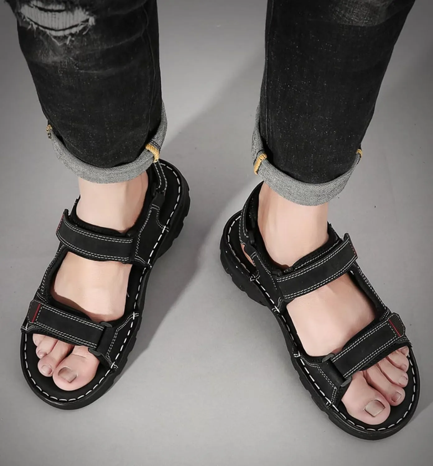 Men's Casual Walking Sandals Outdoor Sports Hiking Sandals Summer Leather Beach Shoes Adjustable Breathable Sandals