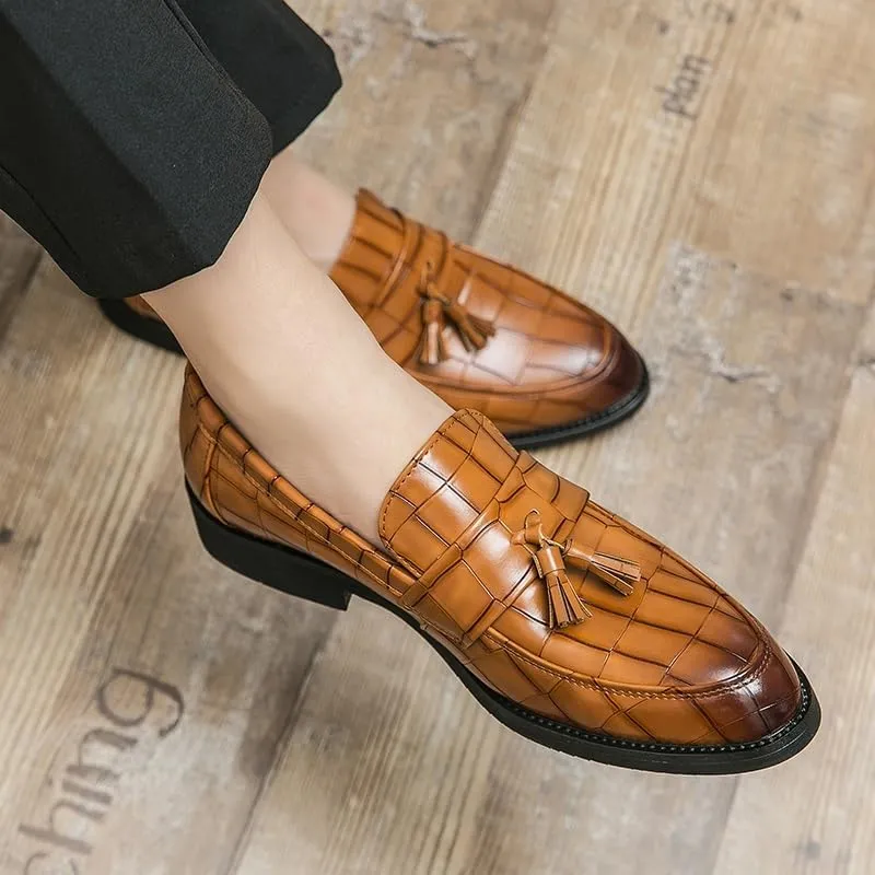 Men's Loafers Pointed Toe Block Pattern with Tassel Loafer Shoes Flat Heel Flexible Slip Resistant Fashion Classic Slip-on