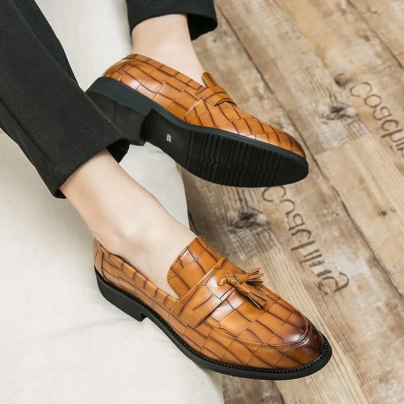 Men's Loafers Pointed Toe Block Pattern with Tassel Loafer Shoes Flat Heel Flexible Slip Resistant Fashion Classic Slip-on