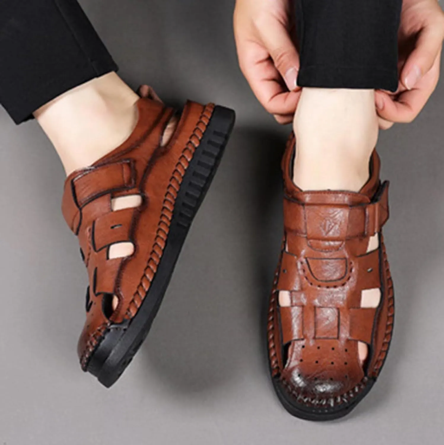 Mens Sports Sandals Leather Closed Toe Outdoor Sandals Shoes Beach Summer Sandals for Hiking Trekking Breathable Sandals