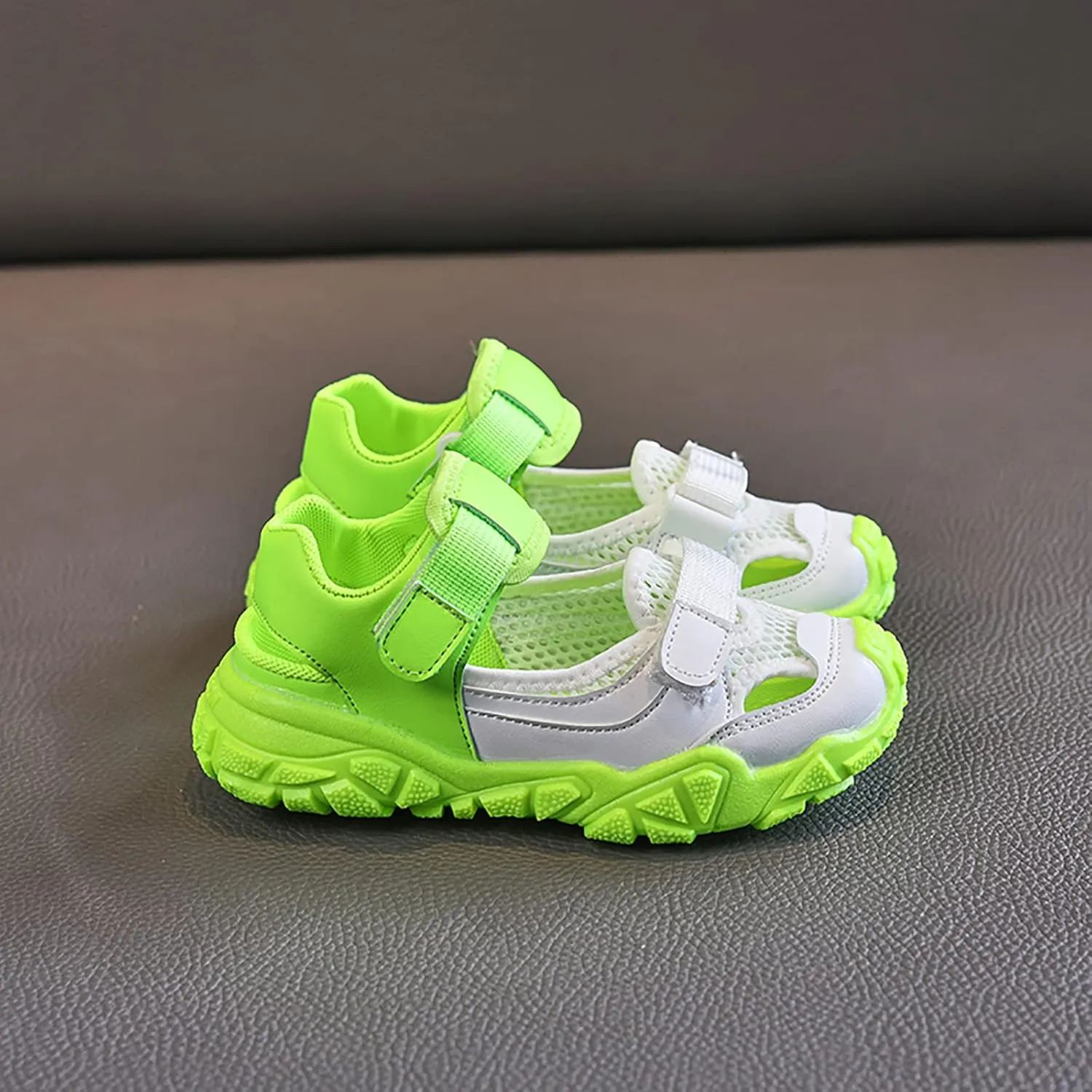 Mnplciea Girls Sandals Summer Comfortable Kids Sandles Breathable Hiking Sandals Outdoor Beach Shoes Water Shoes