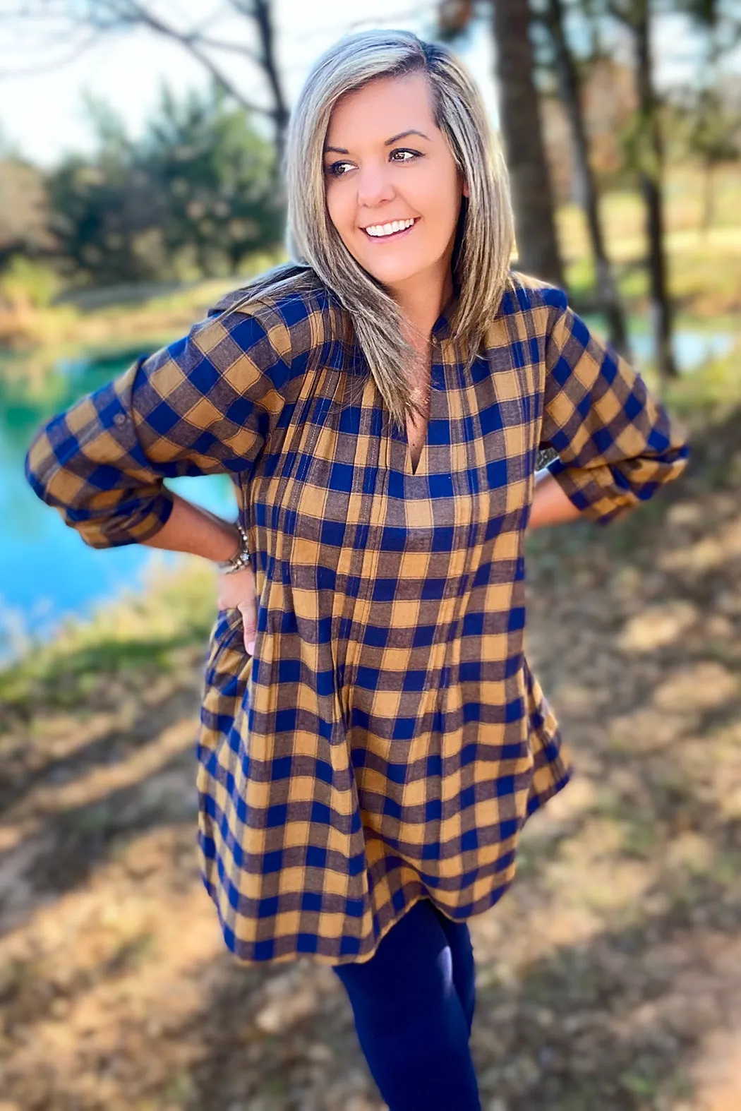 Romy Womens Tunic in Camel Navy Plaid size Small - XL