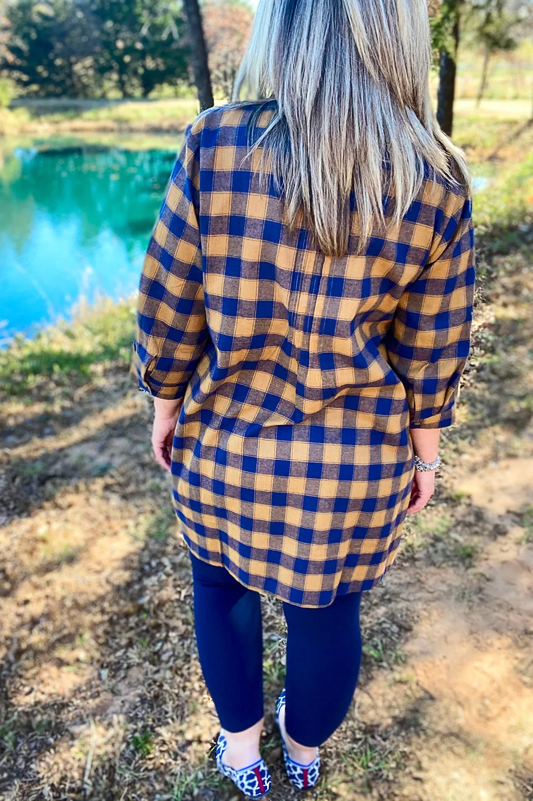 Romy Womens Tunic in Camel Navy Plaid size Small - XL