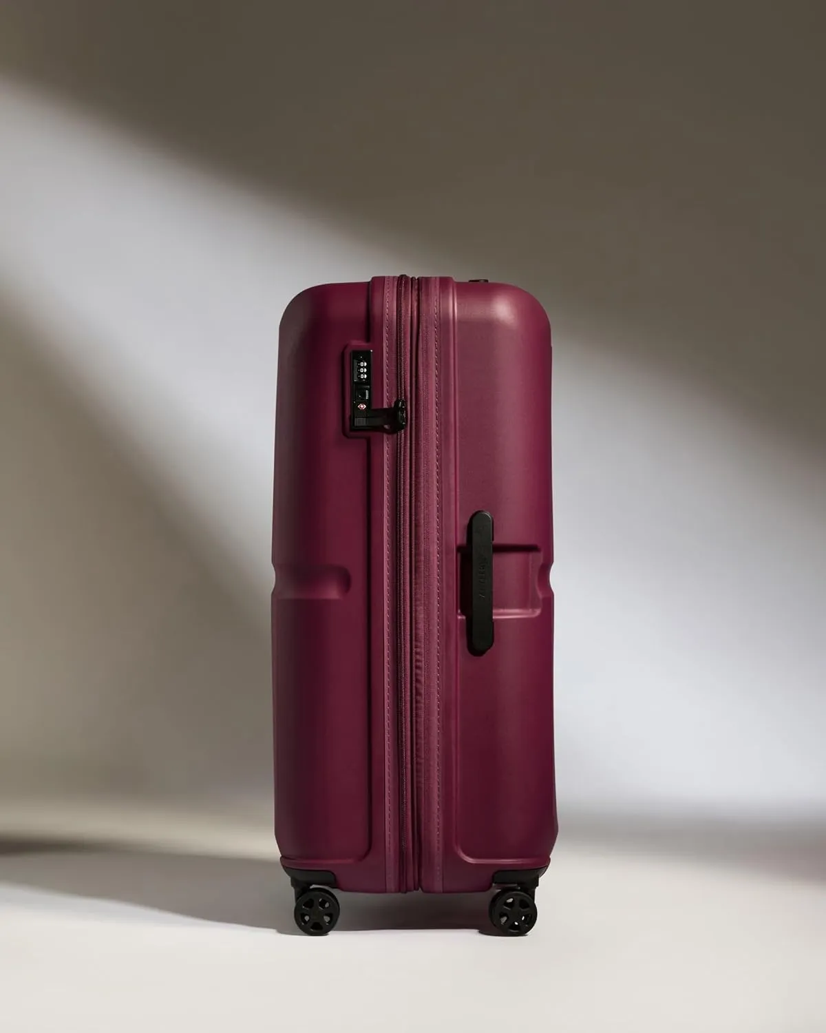 Single Stripe Hardside Luggage 32 Inch Large Suitcase - Durable, Lightweight & Expandable, 4 Spinner Wheels - Adjustable Handle, TSA Lock - Heather Purple