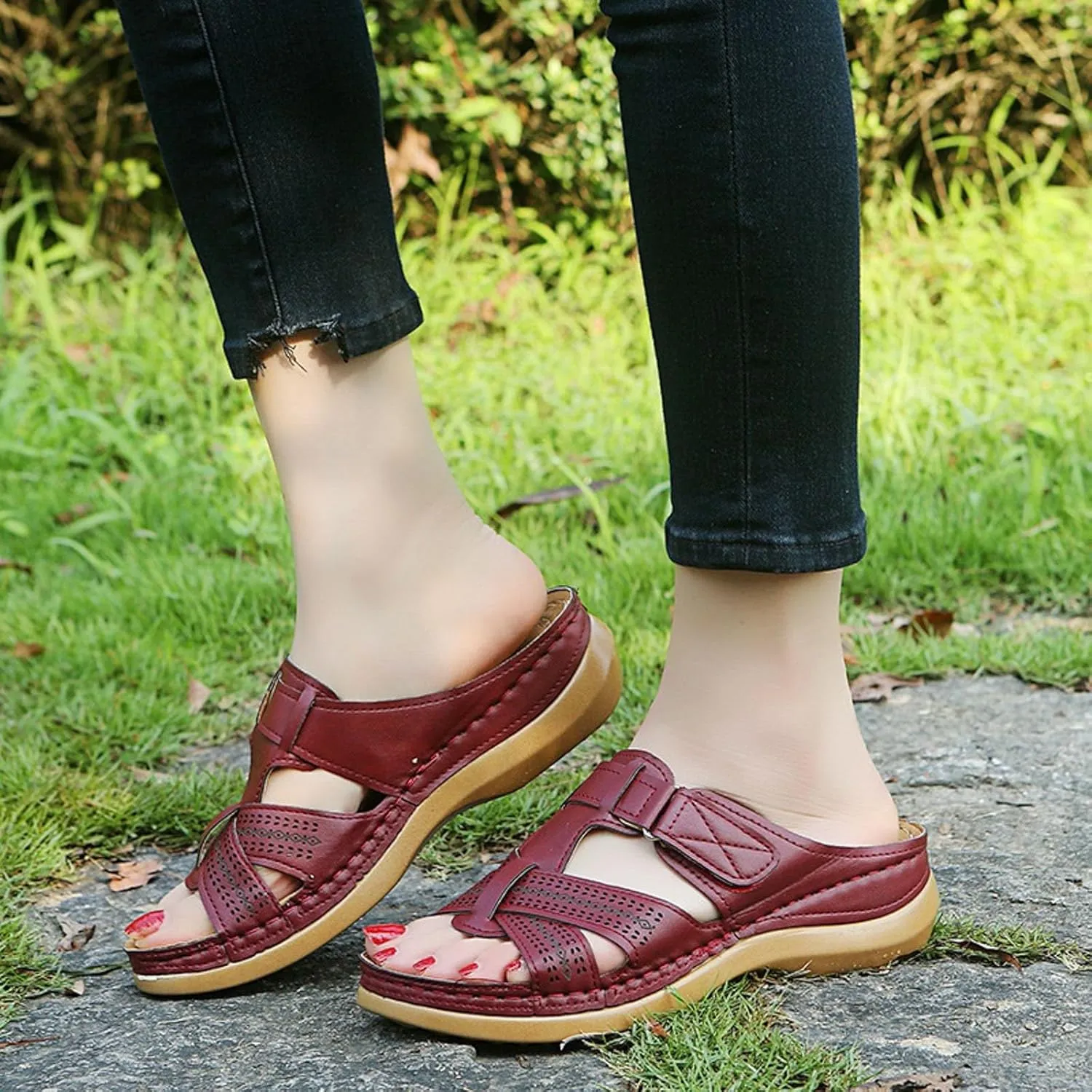 SuanlaTDS Orthopedic Sandals for Women Summer Comfortable Wedge Platform Walking Sandals with Arch Support Casual Outdoor Flat Open Toe Low Heels Wedges Slip On Slide Sandals Slippers
