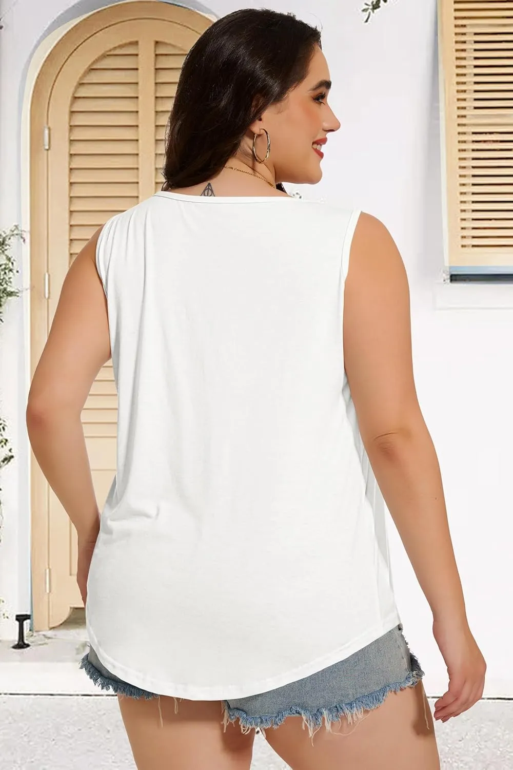 Women Plus Size Tank Top Casual Summer Tops Loose Fit Sleeveless T Shirts Trendy Crewneck Tunic Tees