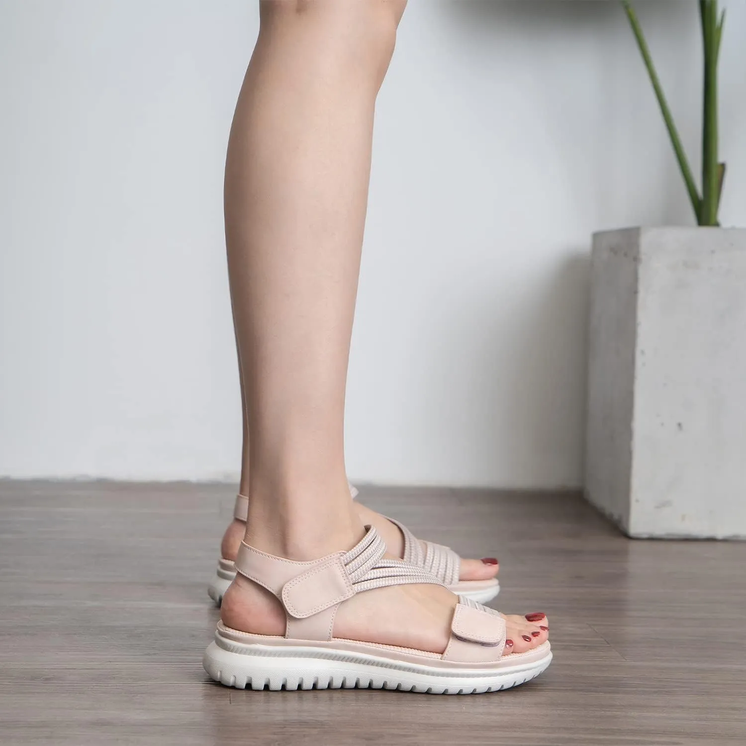 Womens Comfortable Lightweight Outdoor Sport Walking Sandals 2024 Casual Arch Support Sandals Summer Athletic Hiking Sandals Beach Shoes Fashion Non-slip Sandals Water Shoes
